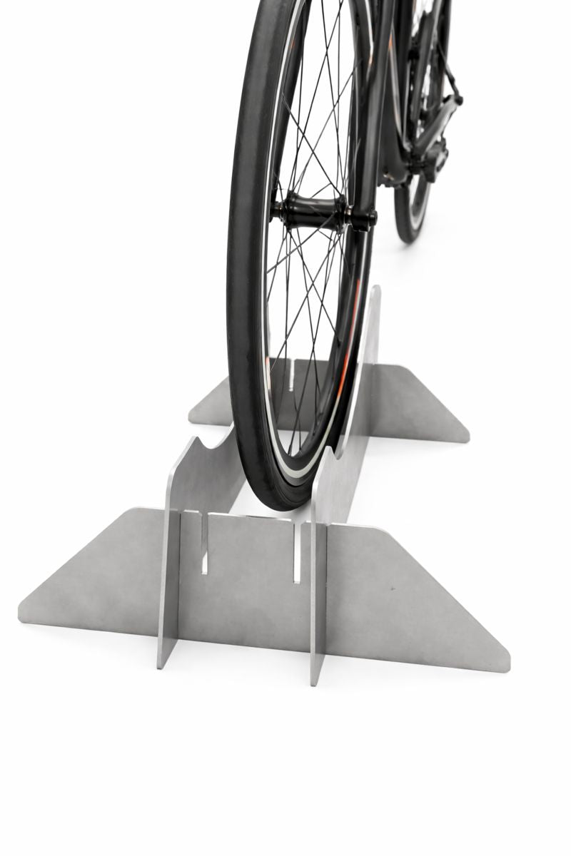 FLAT PACK RACK fits all sizes bikes tyres